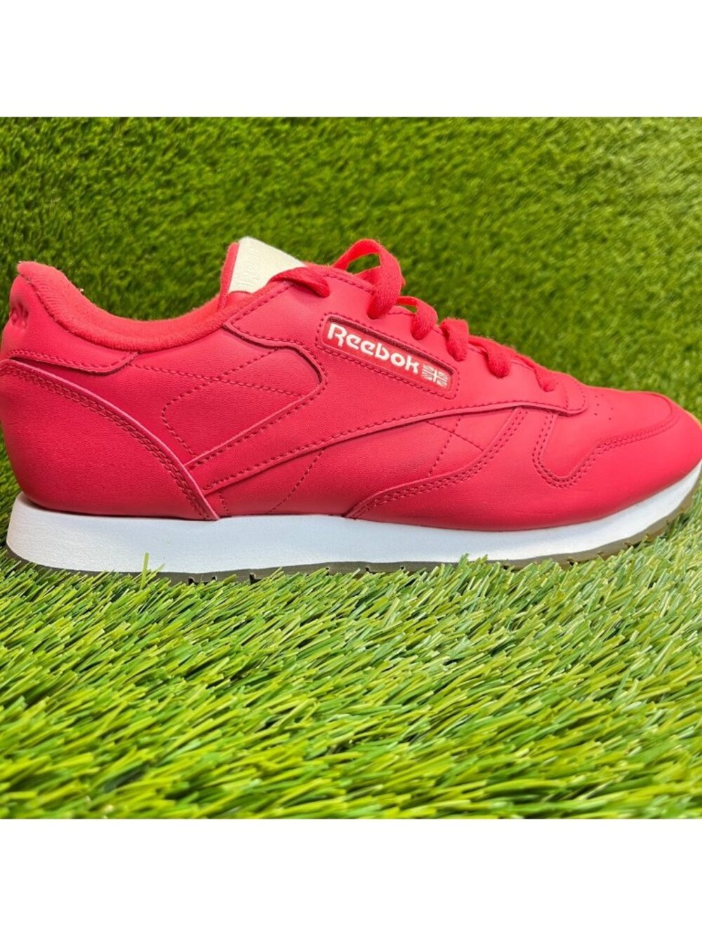 Reebok Classic Leather Womens Size 9.5 Red White Athletic Walking Shoes Sneakers